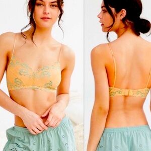 Urban Outfitters Out From Under Lace Bralette Women Color Peach Size M